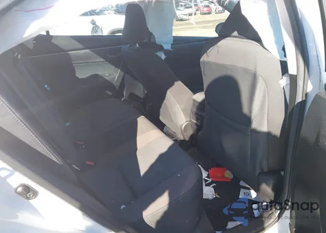 2018 Toyota Corolla Le z USA, uszkodzony, nr VIN 2T1BURHE7JC024224